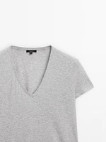 V-neck cotton T-shirt