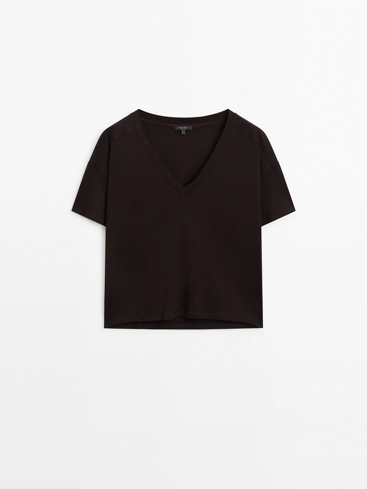 Cotton V-neck T-shirt