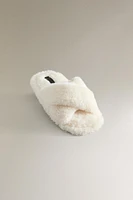 SHEEPSKIN CROSSOVER SLIPPER