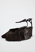 FRINGED LEATHER WEDGES