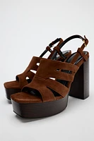 CHUNKY SUEDE PLATFORM SANDALS