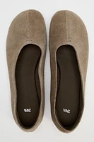 SOFT SUEDE BALLET FLATS