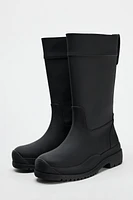 WATER RESISTANT RUBBERIZED EFFECT BOOTS