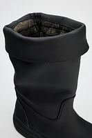 WATER RESISTANT RUBBERIZED EFFECT BOOTS