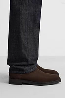 LEATHER CHELSEA BOOTS