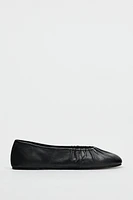 LEATHER BALLET FLATS