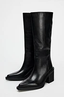 WIDE HEELED LEATHER BOOTS