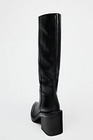 WIDE HEELED LEATHER BOOTS