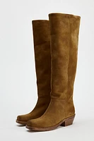 WIDE SHAFT SUEDE BOOTS