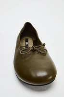 BOW TRIM LEATHER BALLET FLATS