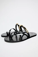 FLAT STRAPPY SANDALS