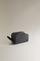 TECHNICAL FABRIC MAKEUP BAG WITH HANDLE