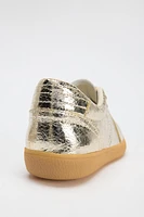 METALLIC LOOK SNEAKERS