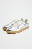 METALLIC EFFECT SNEAKERS