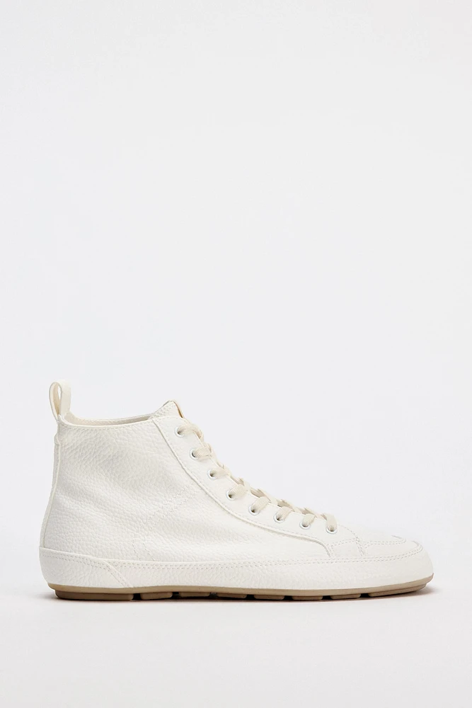 HIGH TOP SNEAKERS