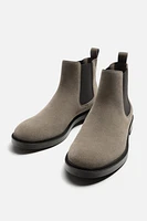 LEATHER CHELSEA BOOTS