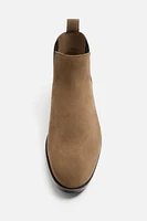 LEATHER CHELSEA BOOTS