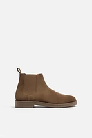 LEATHER CHELSEA BOOTS