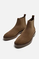 LEATHER CHELSEA BOOTS