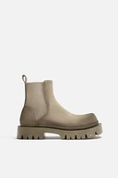 CHUNKY LEATHER CHELSEA BOOTS