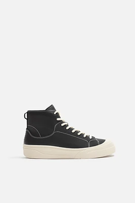 HIGH-TOP SNEAKERS