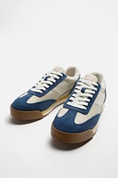 RETRO STYLE SNEAKERS