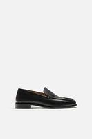 LEATHER LOAFERS