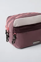 CONTRASTING GYM TOILETRY BAG