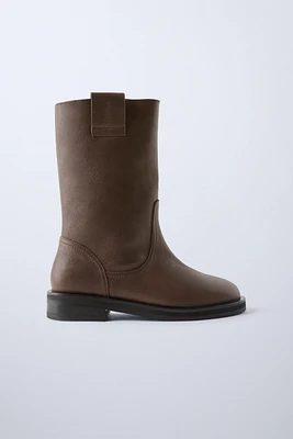 LEATHER CHELSEA BOOTS