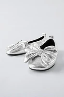 LARGE BOW FLATS