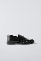 CLASSIC LOAFERS