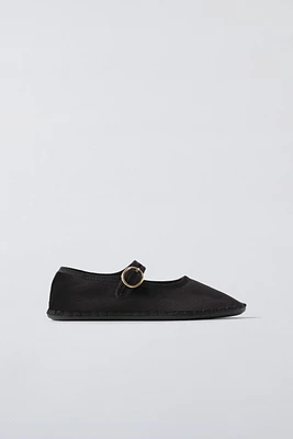 VELVET BALLET FLATS