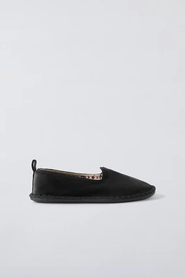 VELVET BALLET FLATS