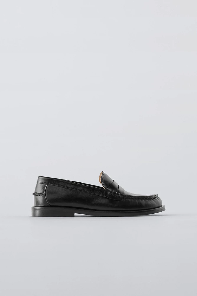 LEATHER LOAFERS