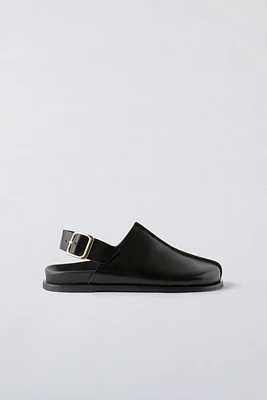 BACK BUCKLE LEATHER CLOGS