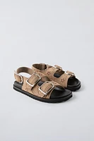 LEATHER SANDALS WITH BUCKLE