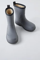 LINED RAINBOOTS