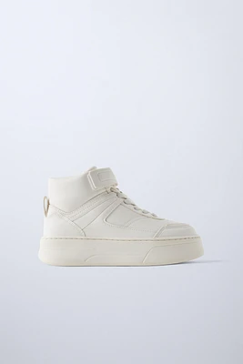 PLATFORM HIGH TOP SNEAKERS