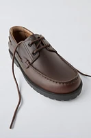 LEATHER BOAT SHOES