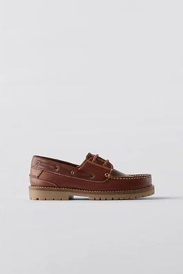 LEATHER BOAT SHOES