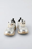 METALLIC SNEAKERS