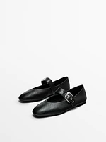 Soft ballet flats with buckle