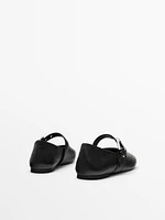 Soft ballet flats with buckle