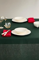 COTTON CHRISTMAS TABLECLOTH WITH SCALLOPED EDGE