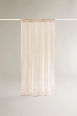 THIN CURTAIN