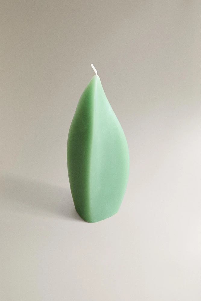 NANUSHKA CURVE SILHOUETTE CANDLE