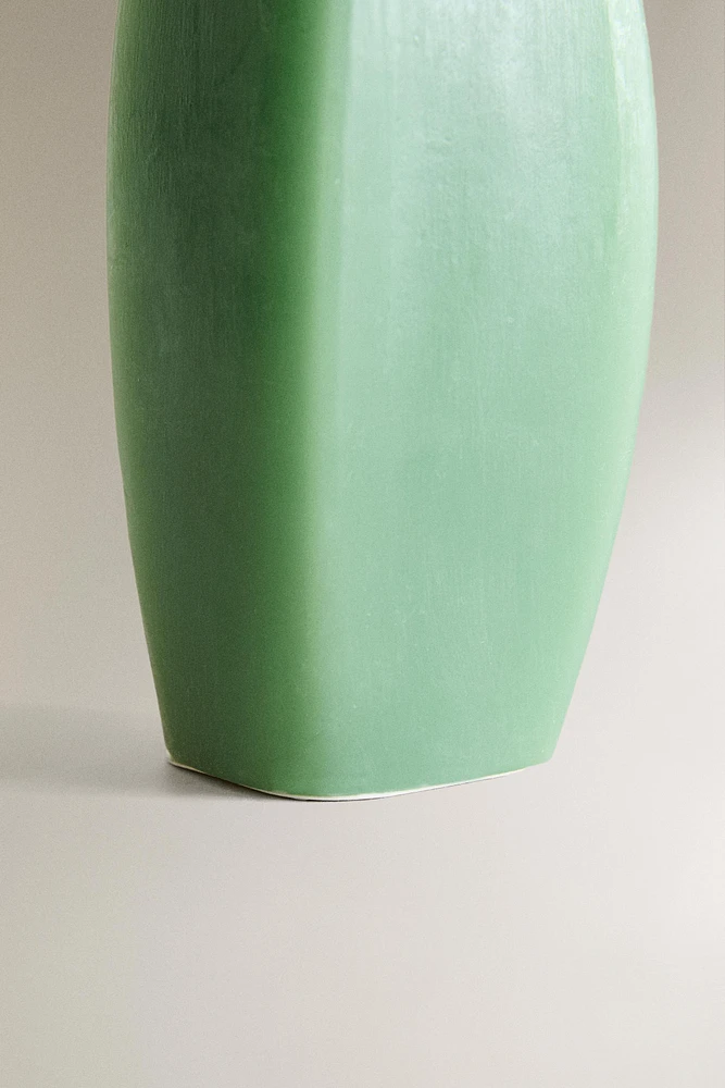 NANUSHKA CURVE SILHOUETTE CANDLE