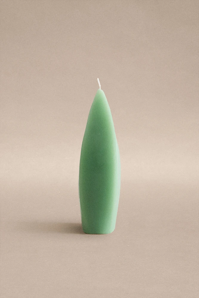 NANUSHKA CURVE SILHOUETTE CANDLE