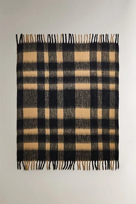 FRINGED BLANKET