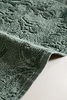 JACQUARD TOWEL WITH TASSELS